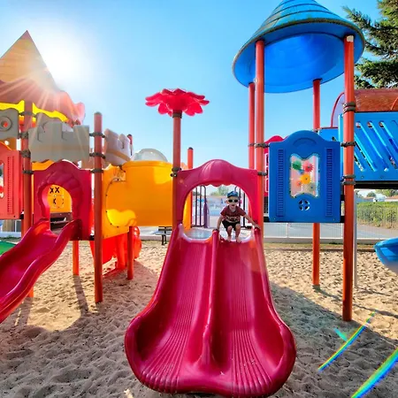 Parque de Campismo Les Ilates